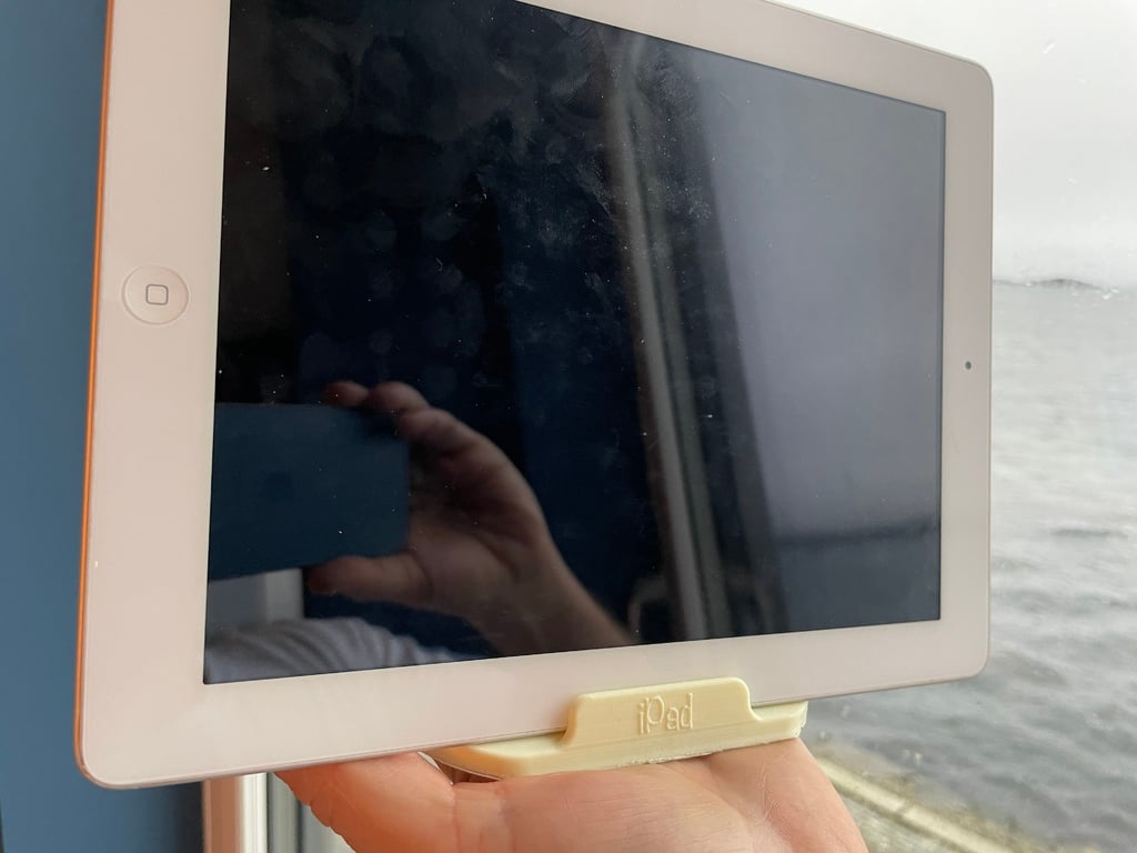 Easy-print iPad Stand