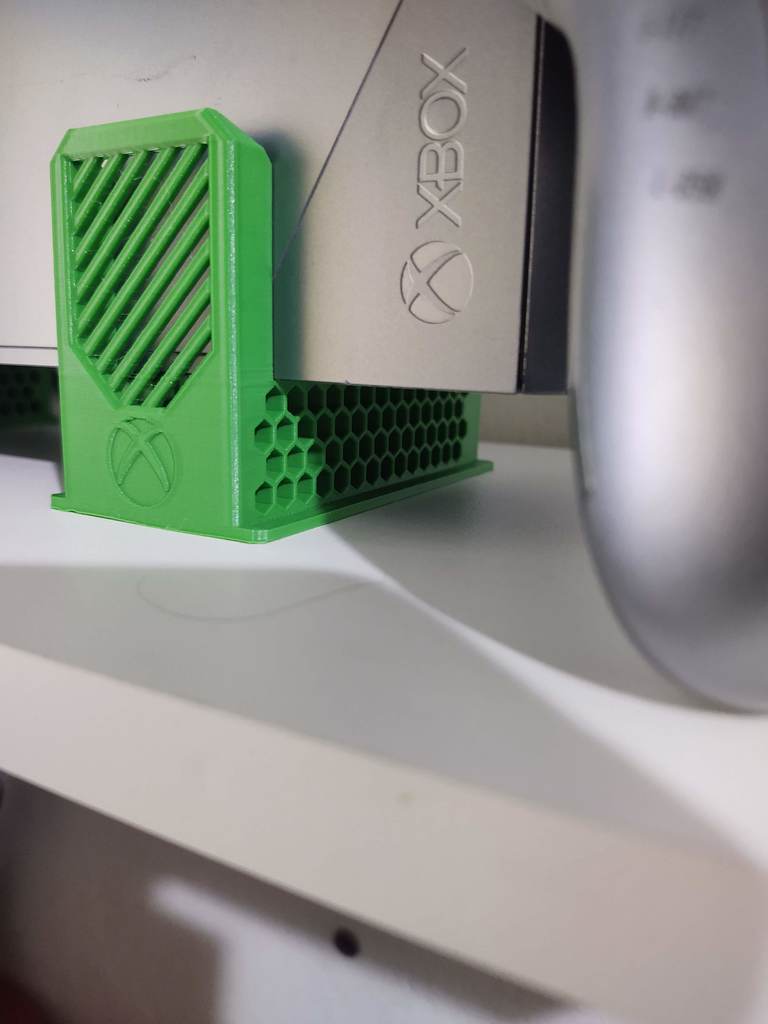 Xbox One Vertical Stand - Hello Edition