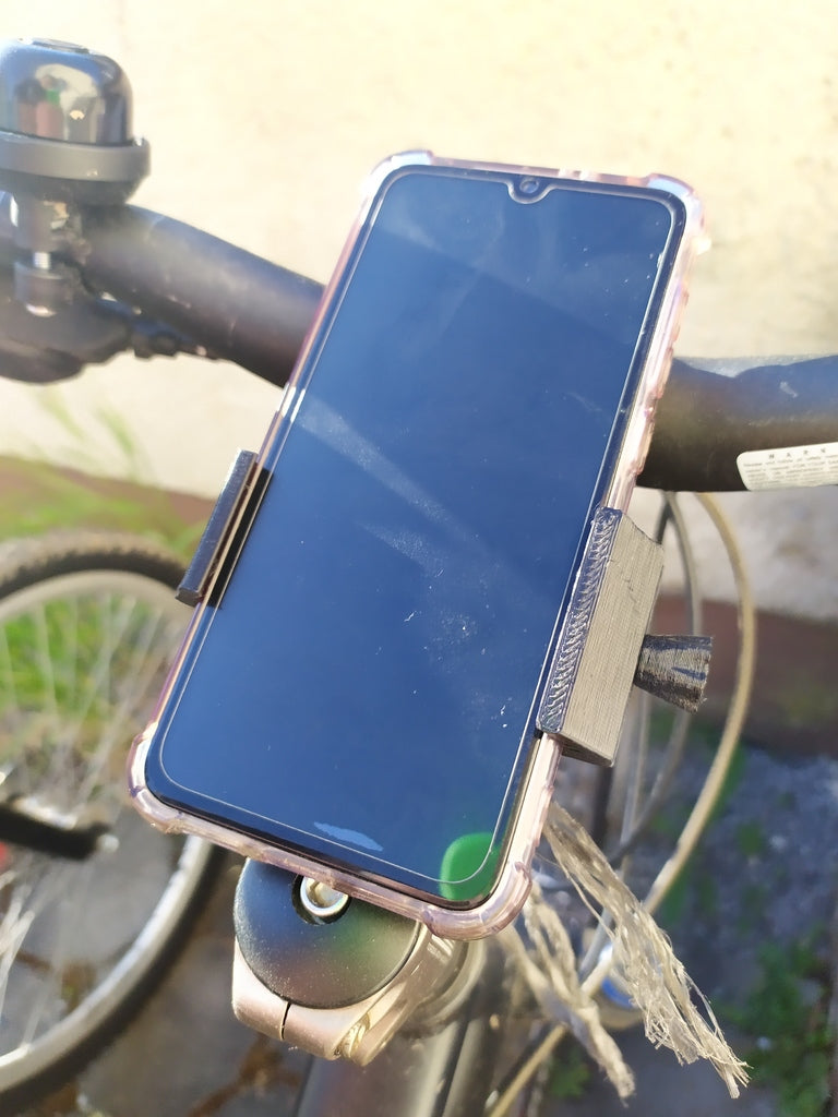 Robust and Adjustable Phone Holder for Mountain Bikes and Road Bikes