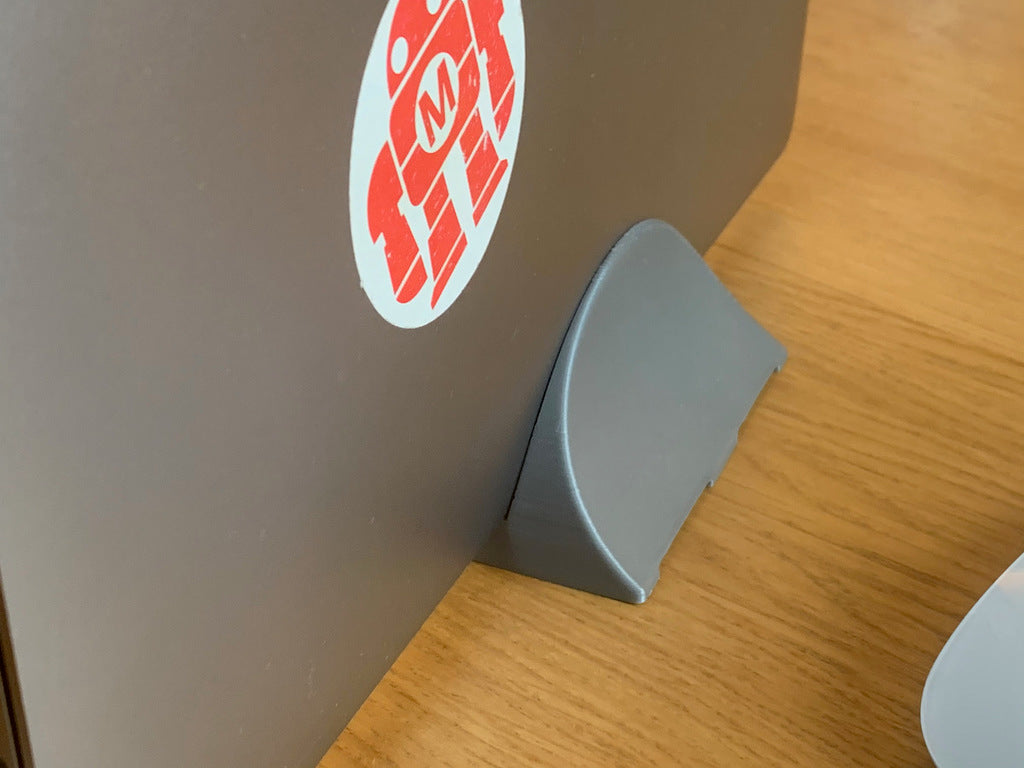 Vertical MacBook Stand with Effective Cooling