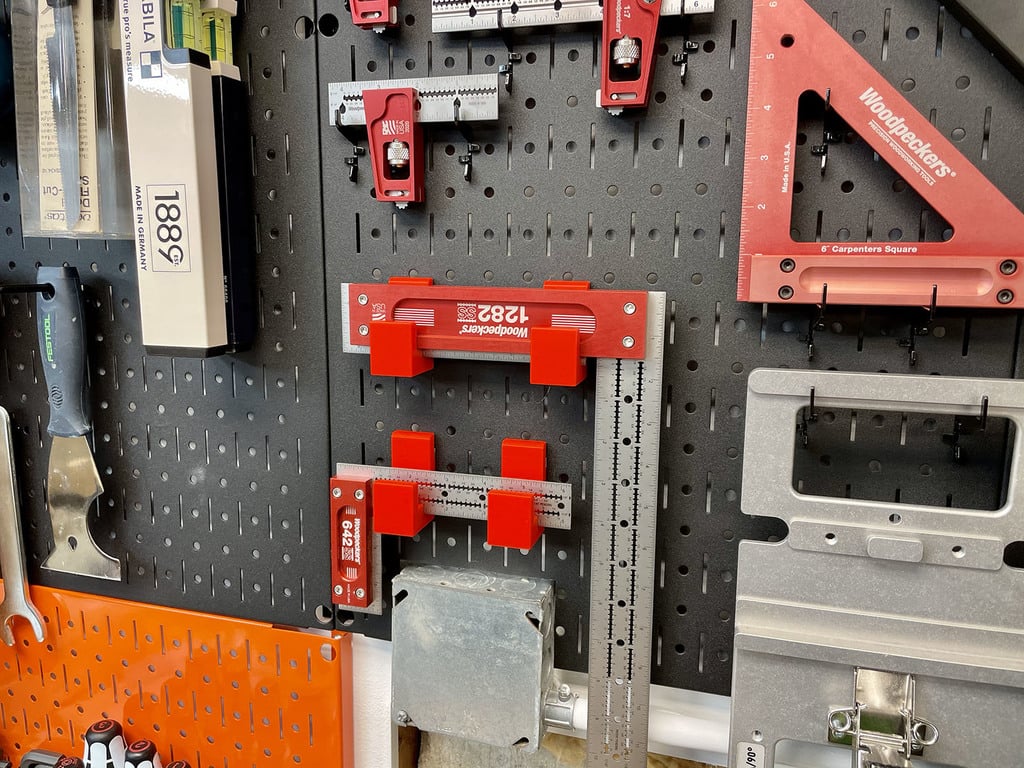 Wall mount for Woodpeckers Stainless Steel Squares on Wall Control