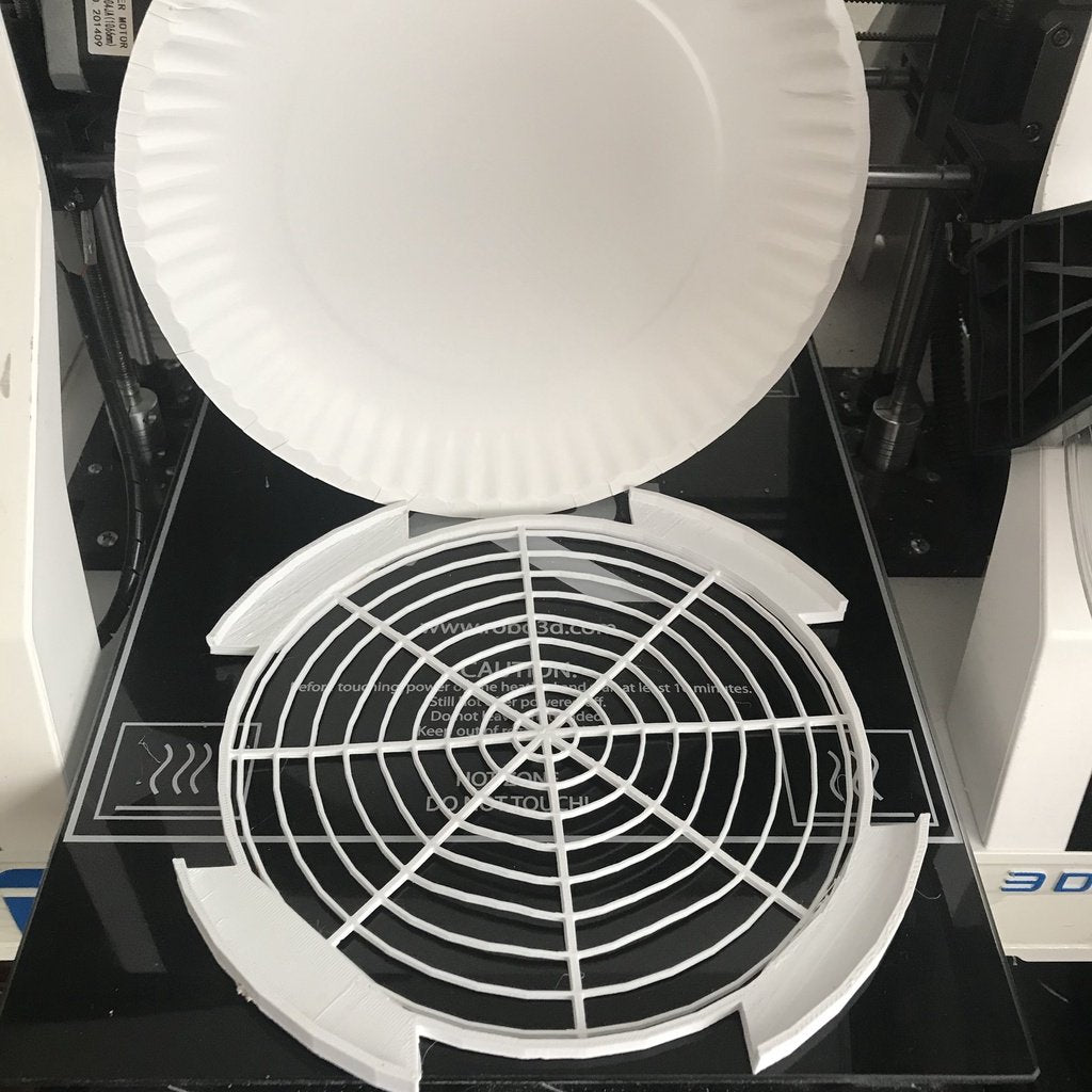 Paper plate holder