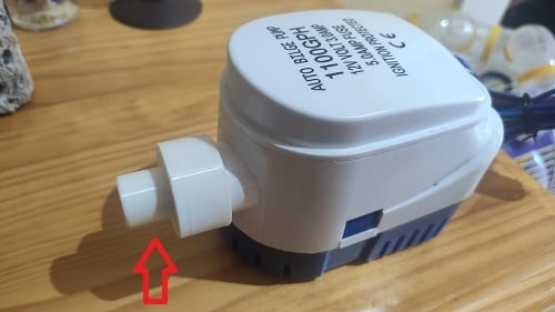 Reducer for outlet of boat pump