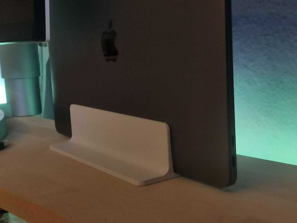 MacBook Stand – Optimised for Pro (M1 Pro/Max) and Air (M1)