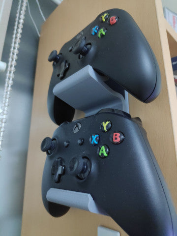 Xbox One controller dual wall mount