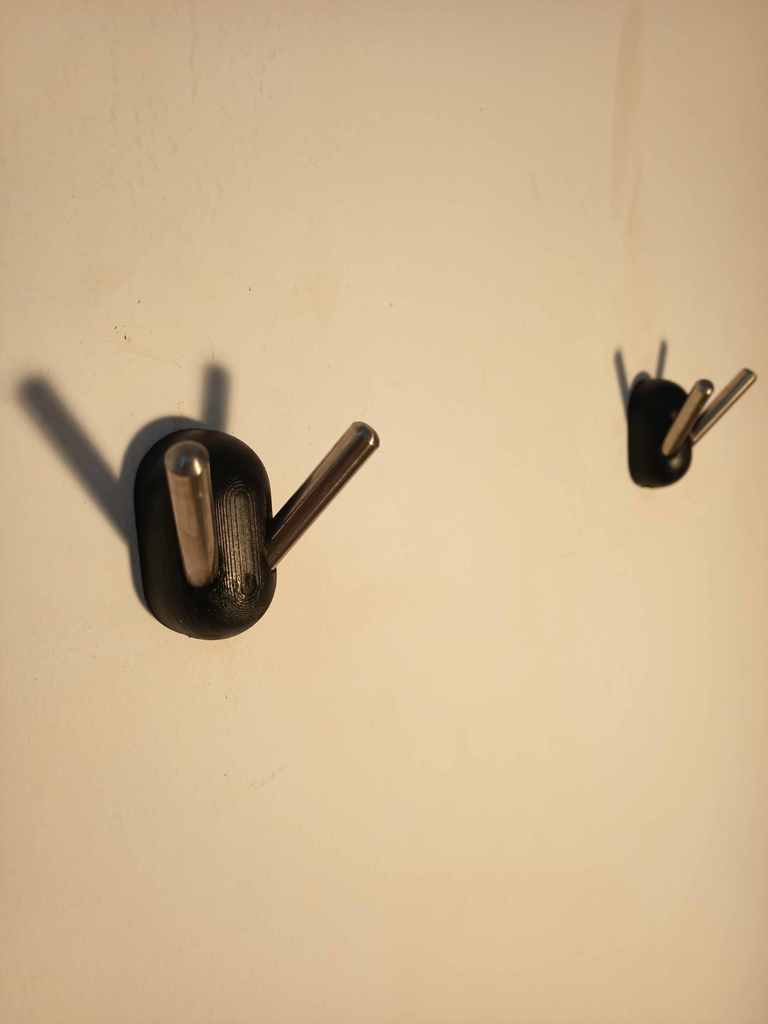 Robust Wall-Mounted Coat Rack with 8mm Rod