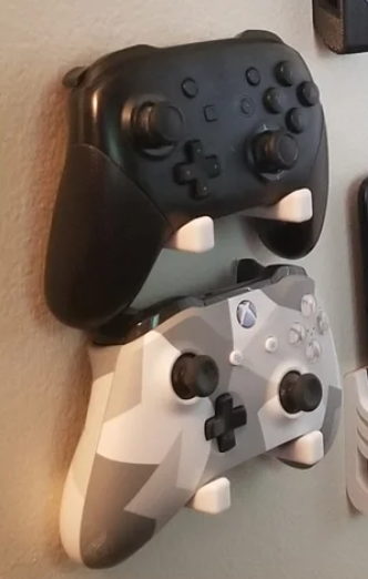 Universal Controller Mount for PlayStation, Xbox and Nintendo Switch