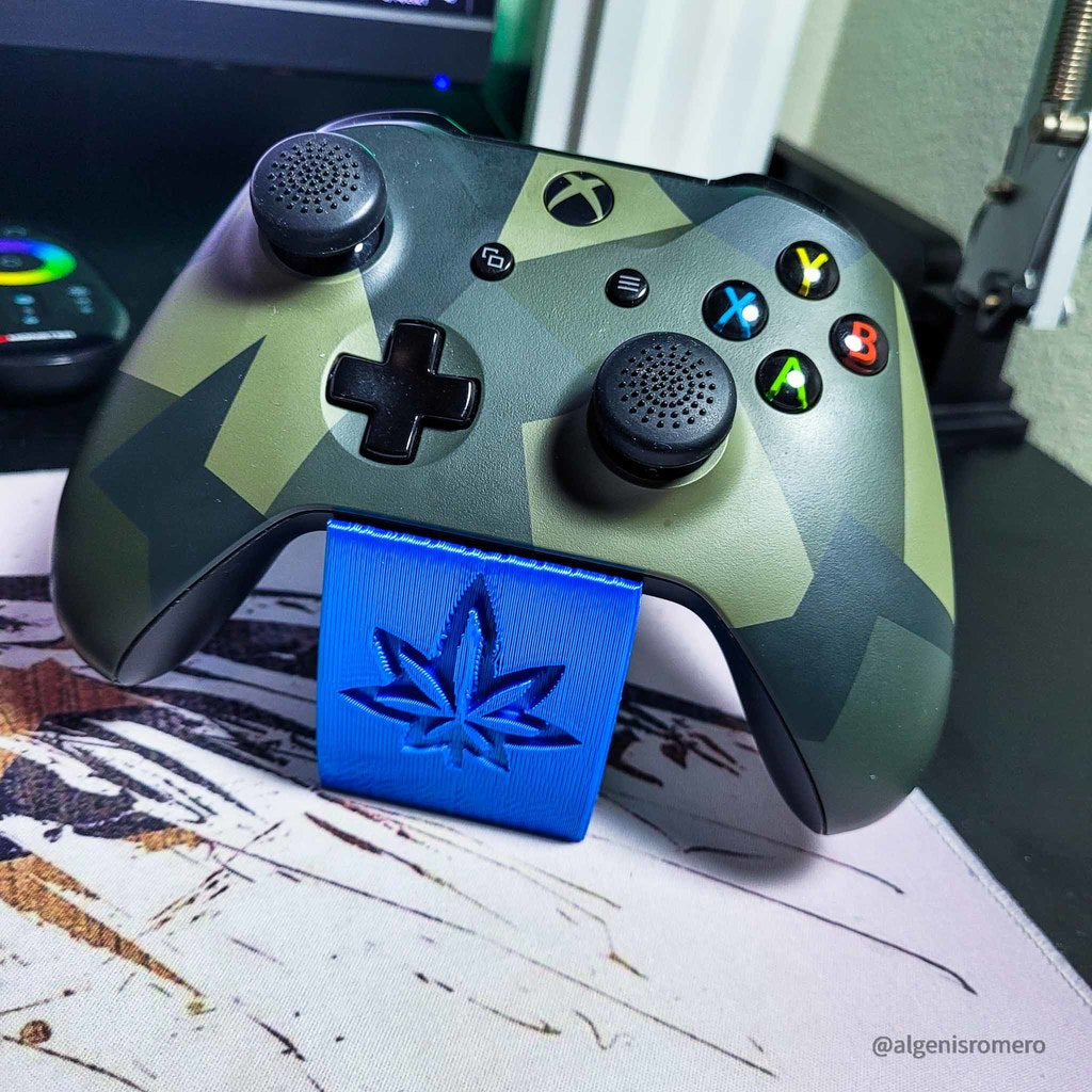 Xbox One Controller Stand with Pot Leaf Logo