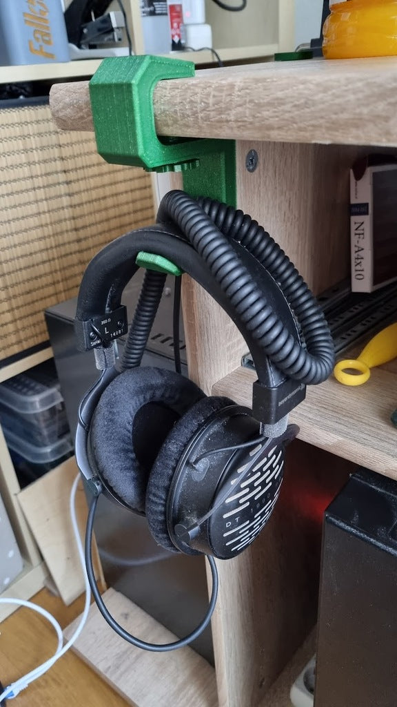 Parametric Headphone Holder for Desk
