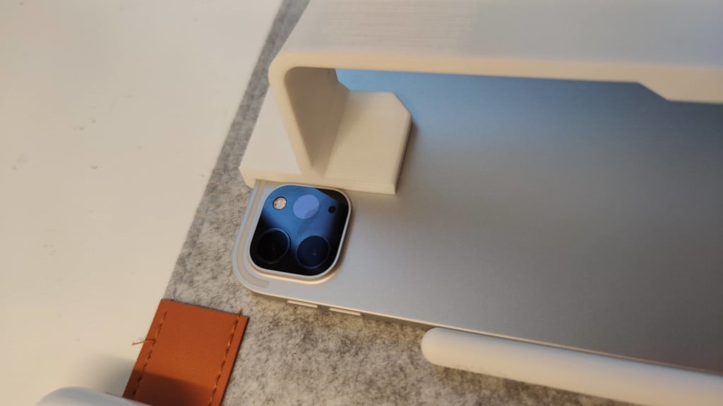 Drawing stand for iPad Pro 2021 (12.9') with Apple Pencil support
