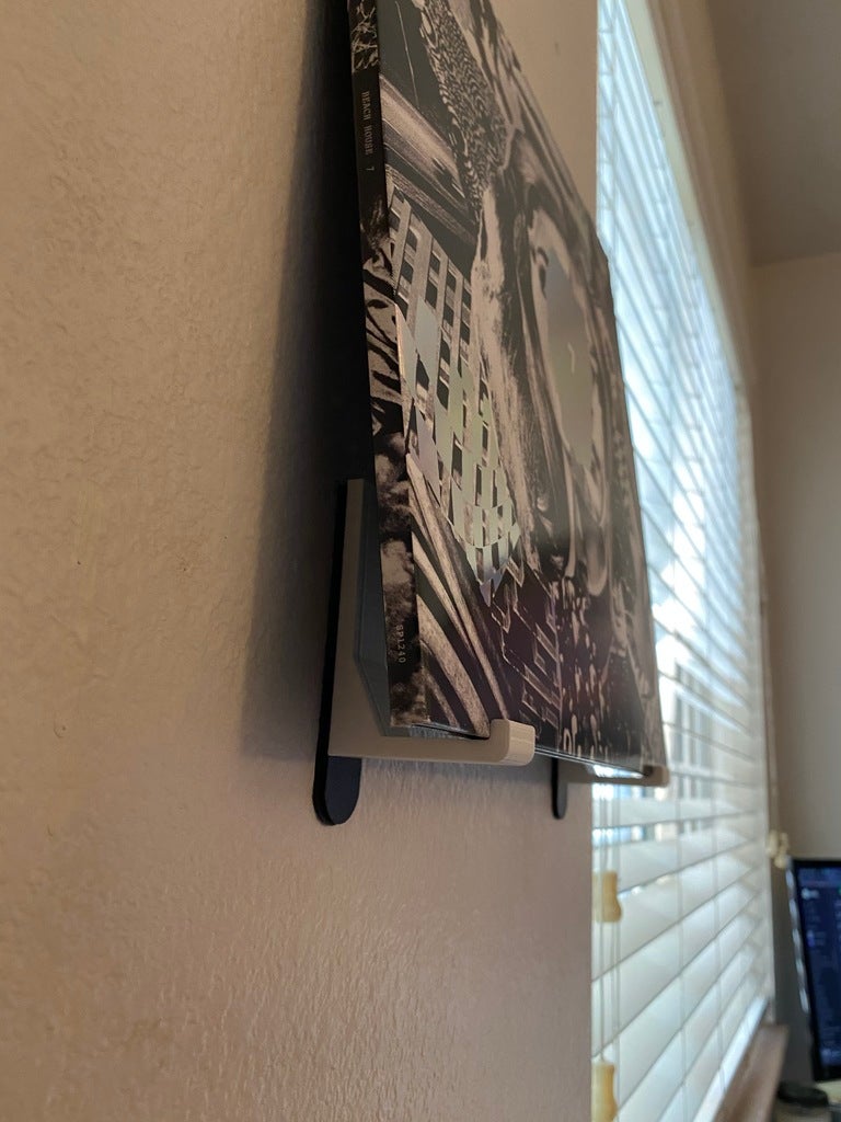 Vinyl Record Wall Mount "Now Playing" - Elegant Display