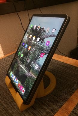 iPad Pro 11' Stand for Vertical Use