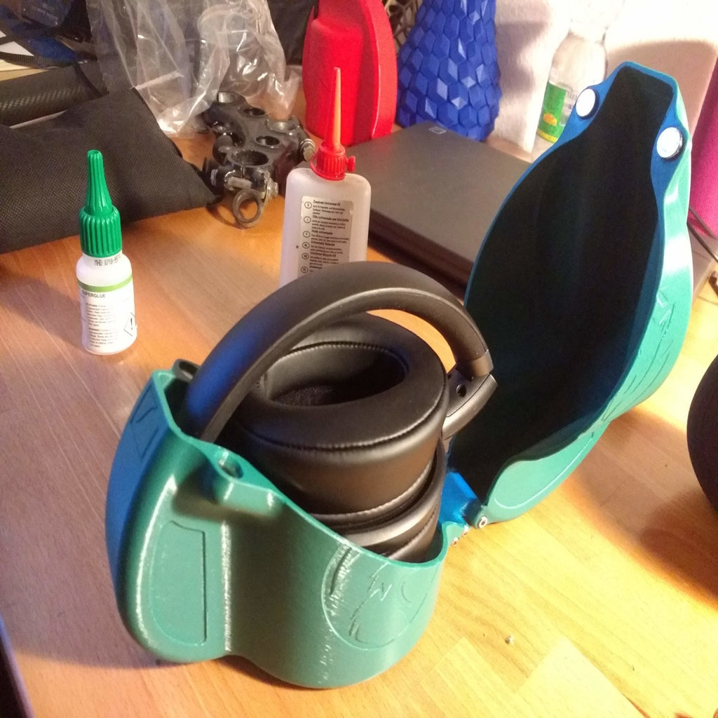 Sennheiser HD 4.4 & 4.5 Headphone Case