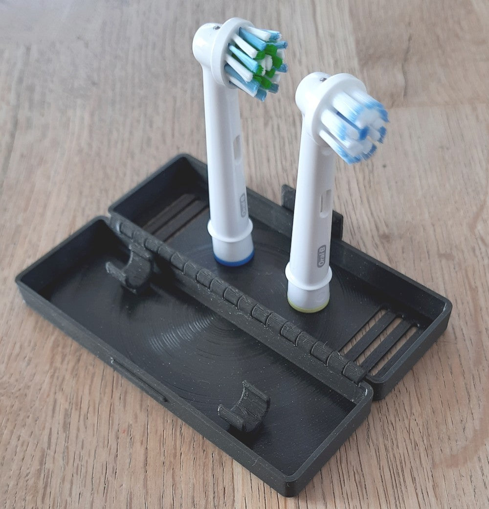 Oral-B Travel Case with Stand for Electric Toothbrush Heads