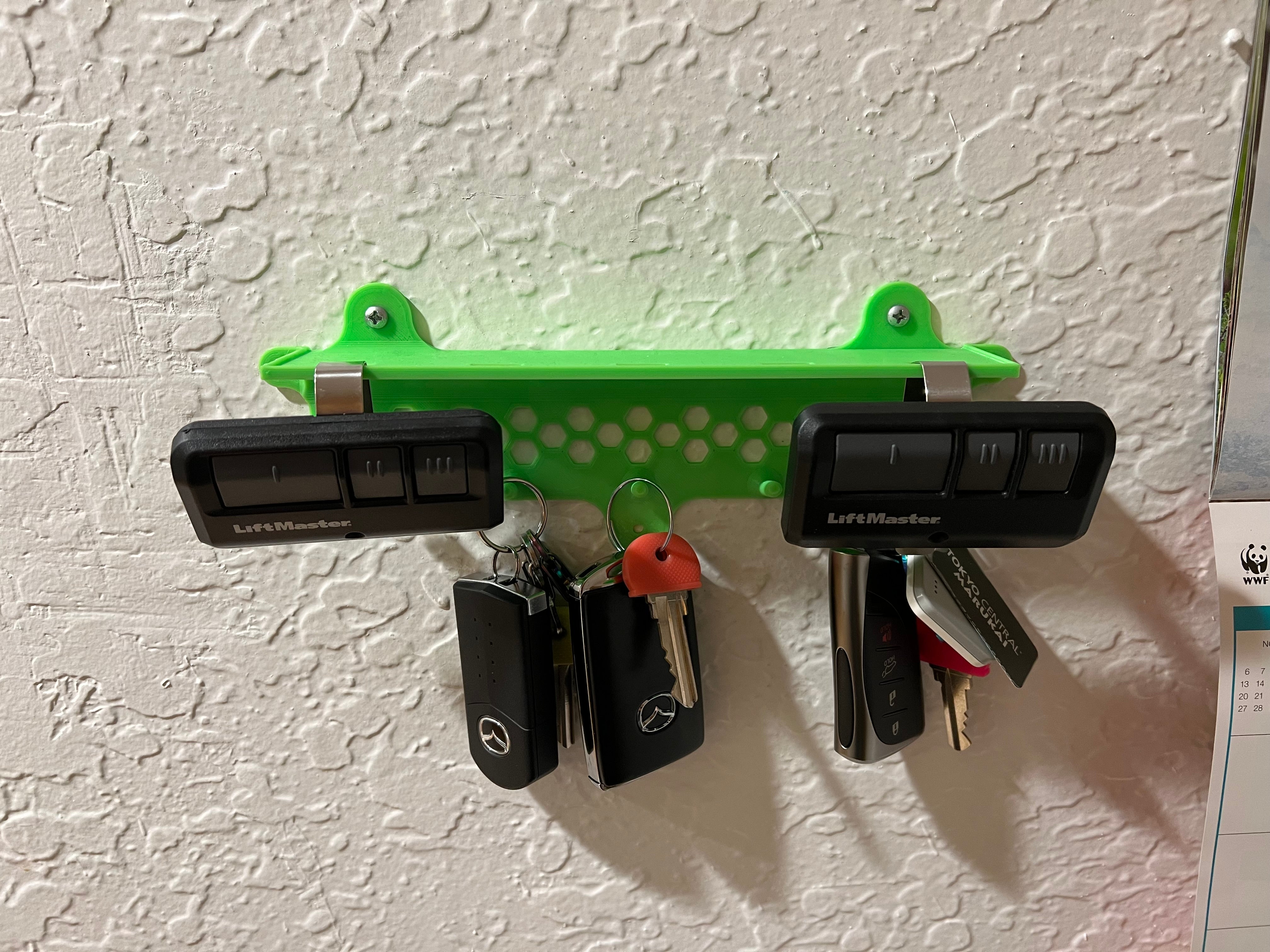Wall-mounted Key Holder with Practical Shelf