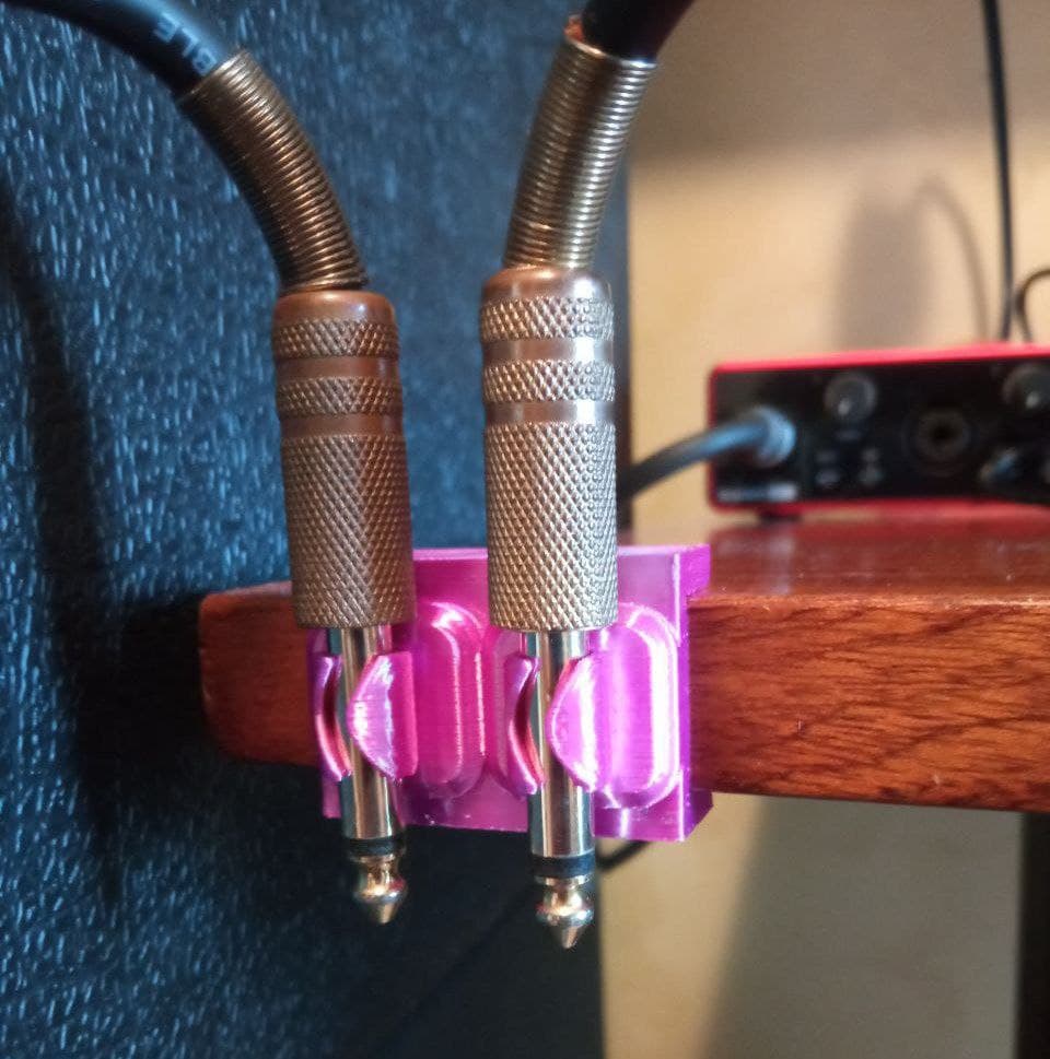Cable holder in Purple Silk PLA