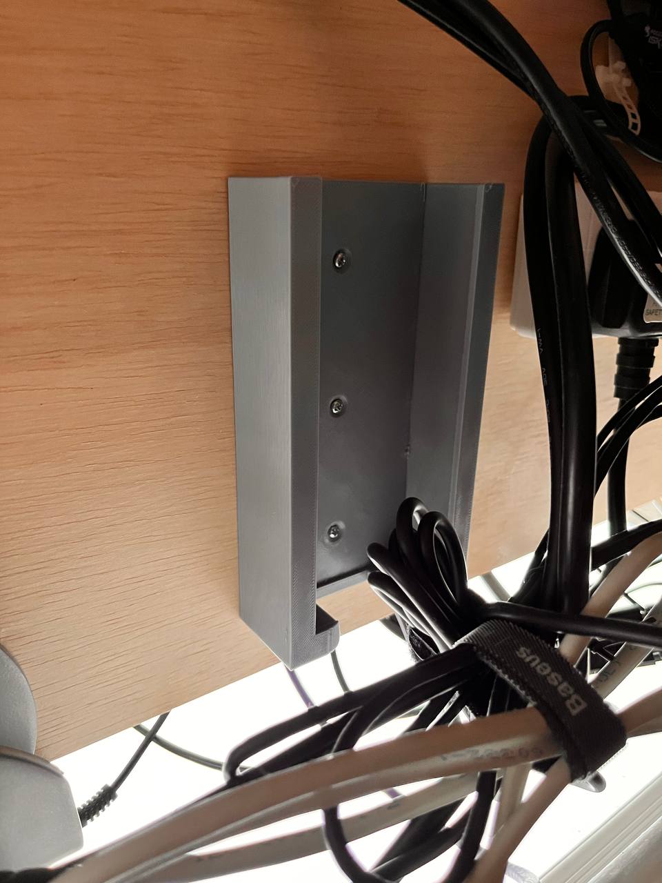 HP USB-C Dock G5 Power Supply Mounting Bracket