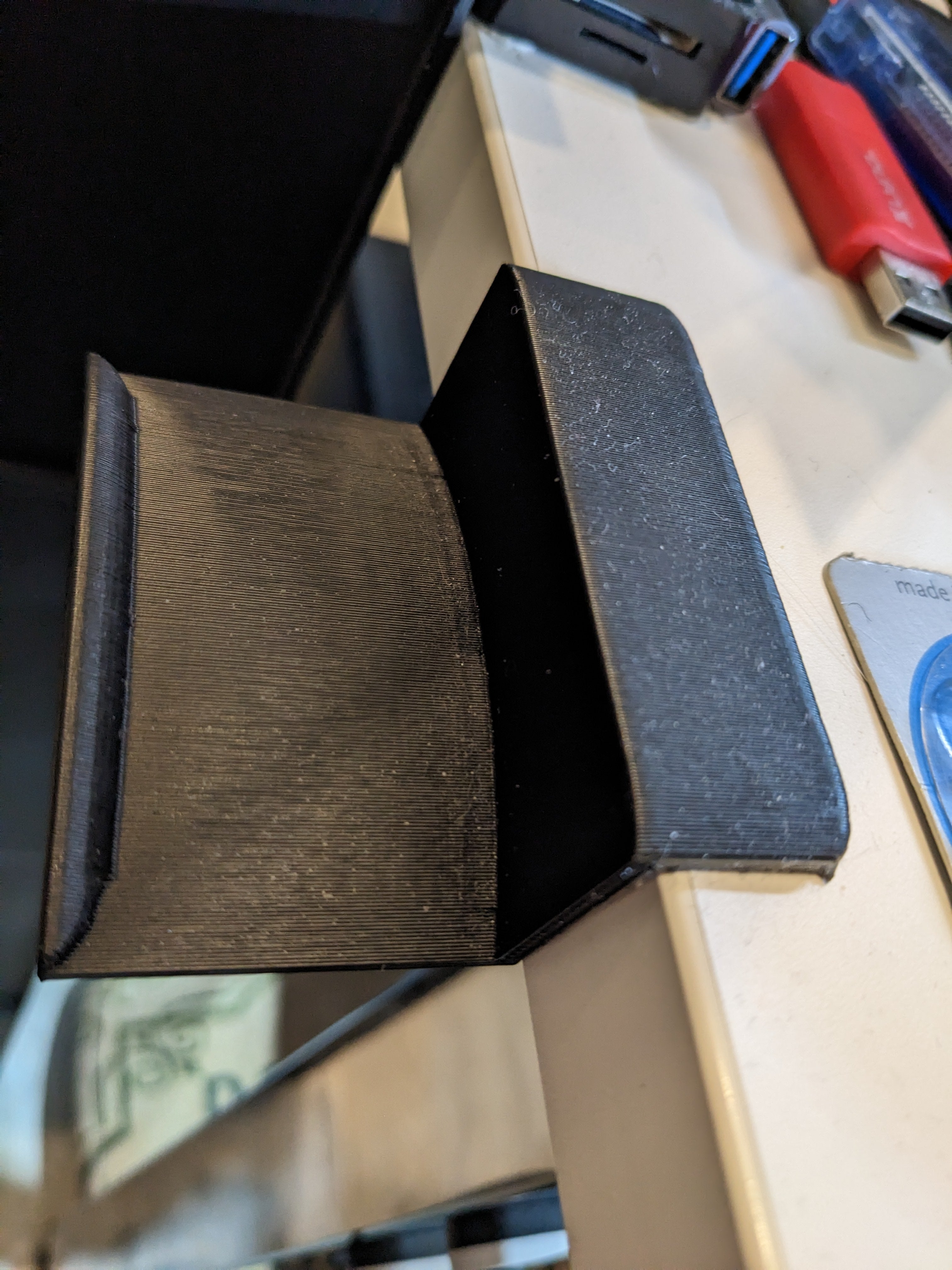 Desk Mounted Headset Holder – Optimised for HyperX Cloud Alpha