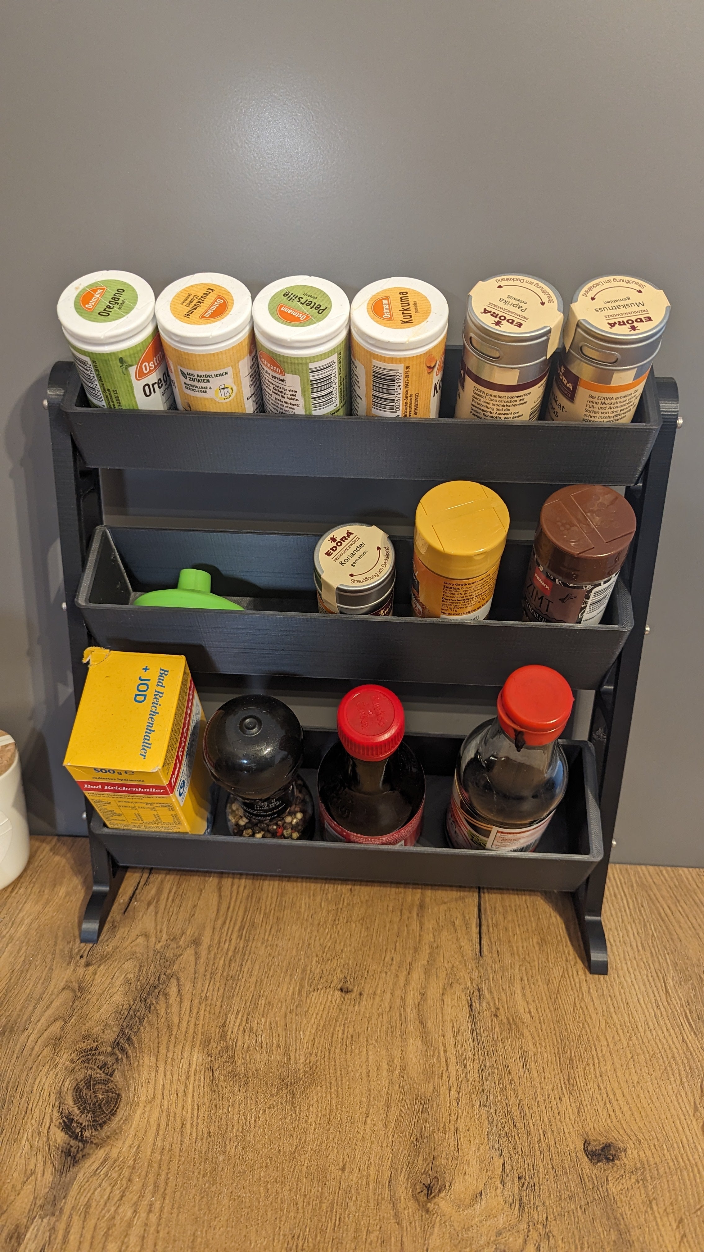 Spice Rack: Smart Storage for Your Kitchen