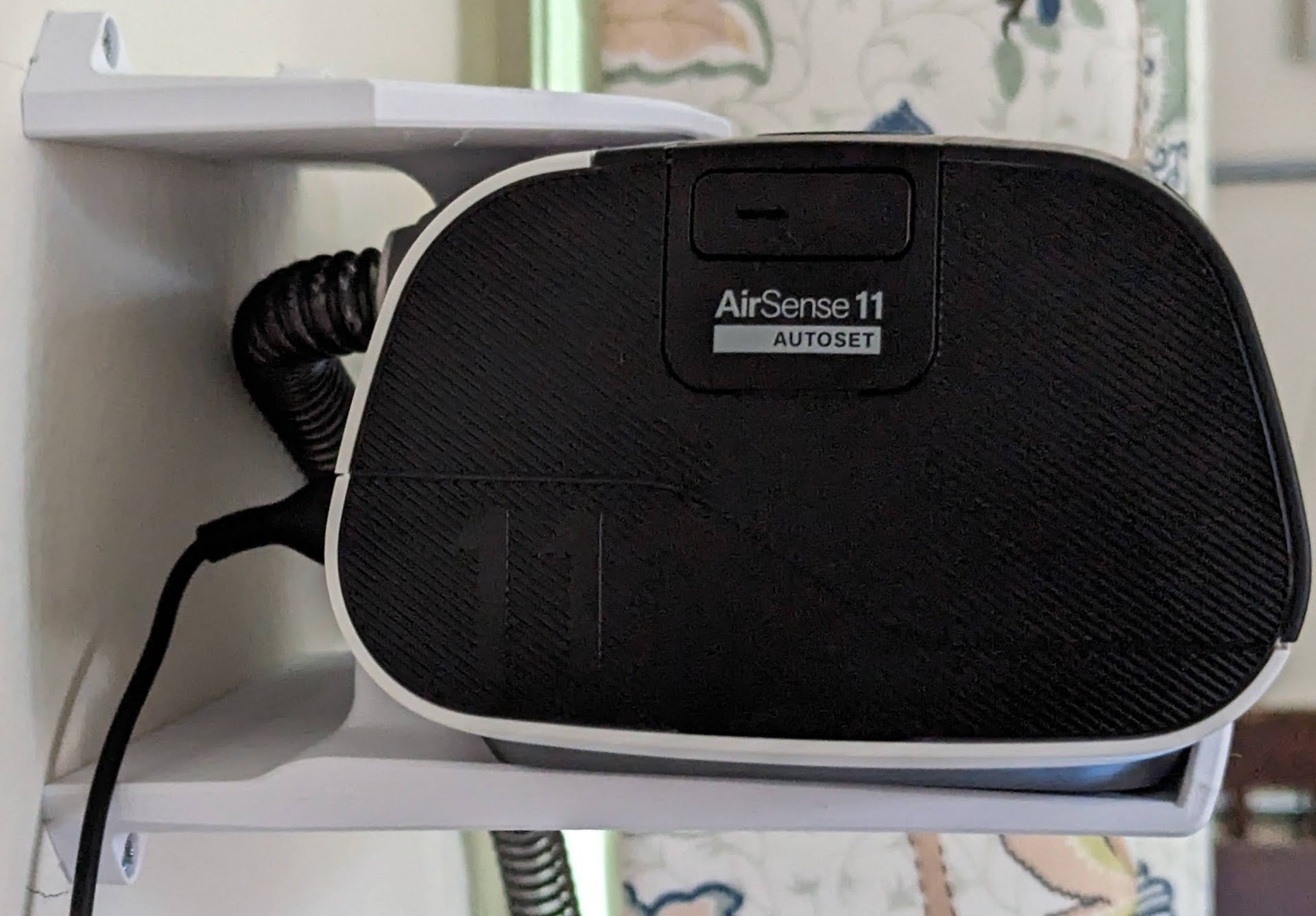 Wall mount for ResMed AirSense 11 CPAP machine