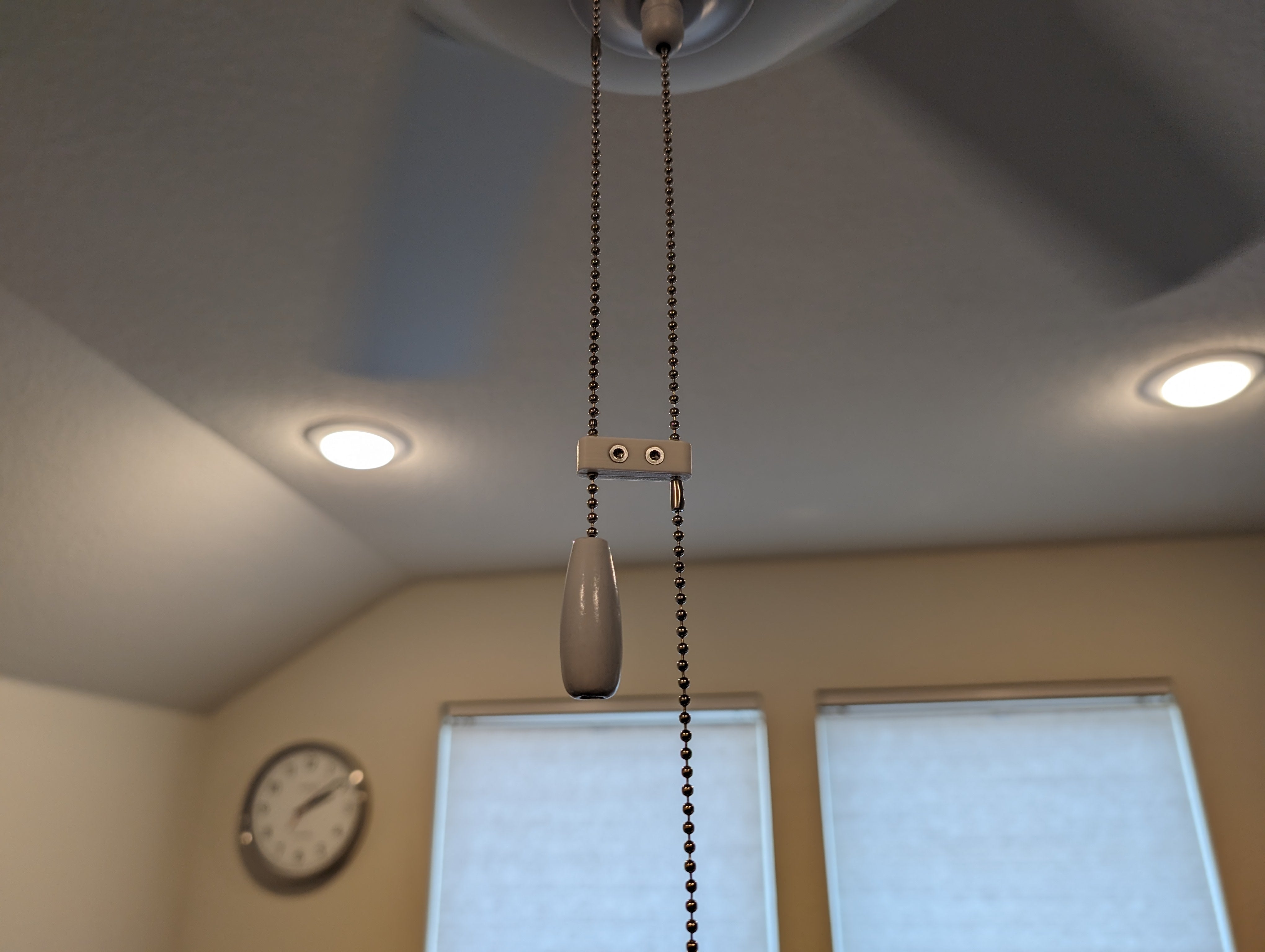 Overhead Fan Pull-Cord Clip