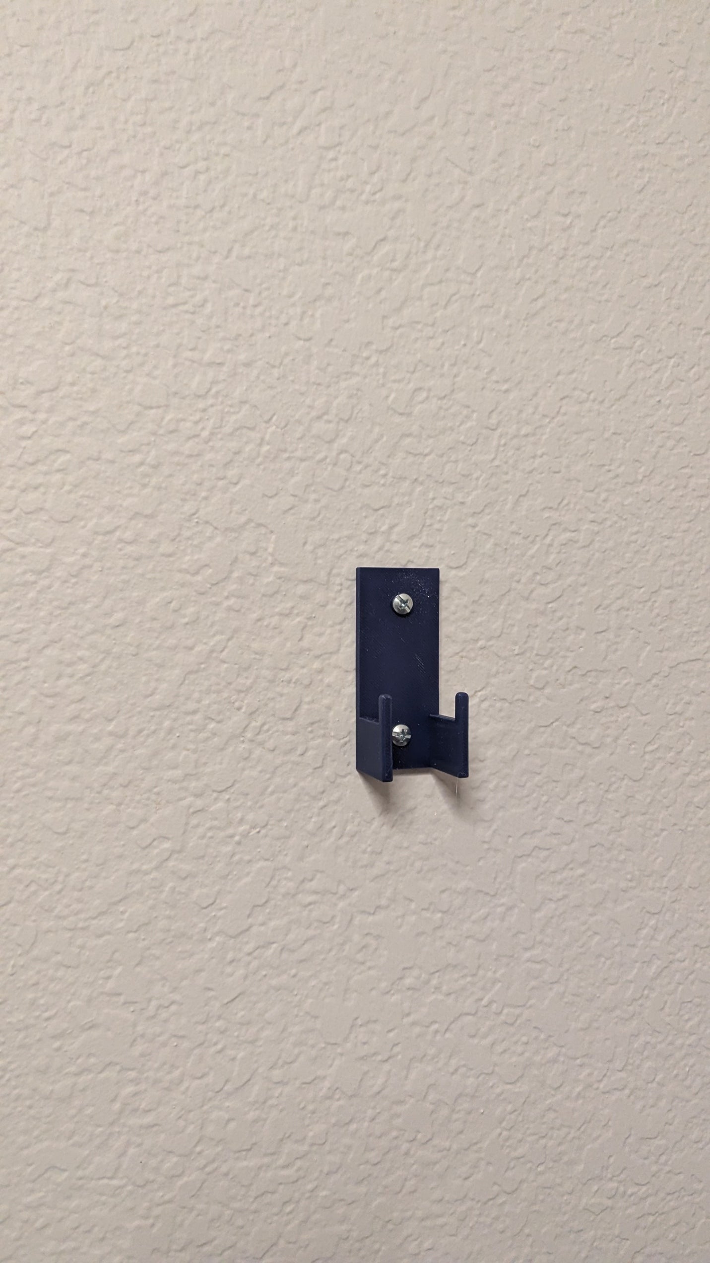 Wall mount for CaDA C64005w Alfa Romeo F1