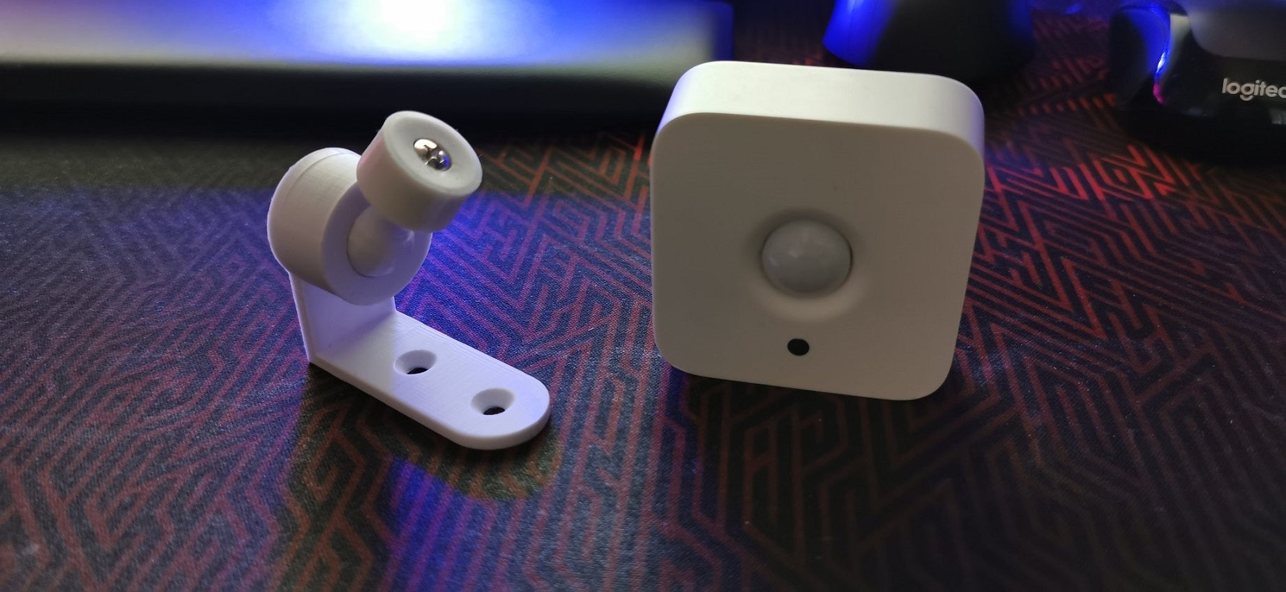 Philips Hue Motion Sensor Wall Mount