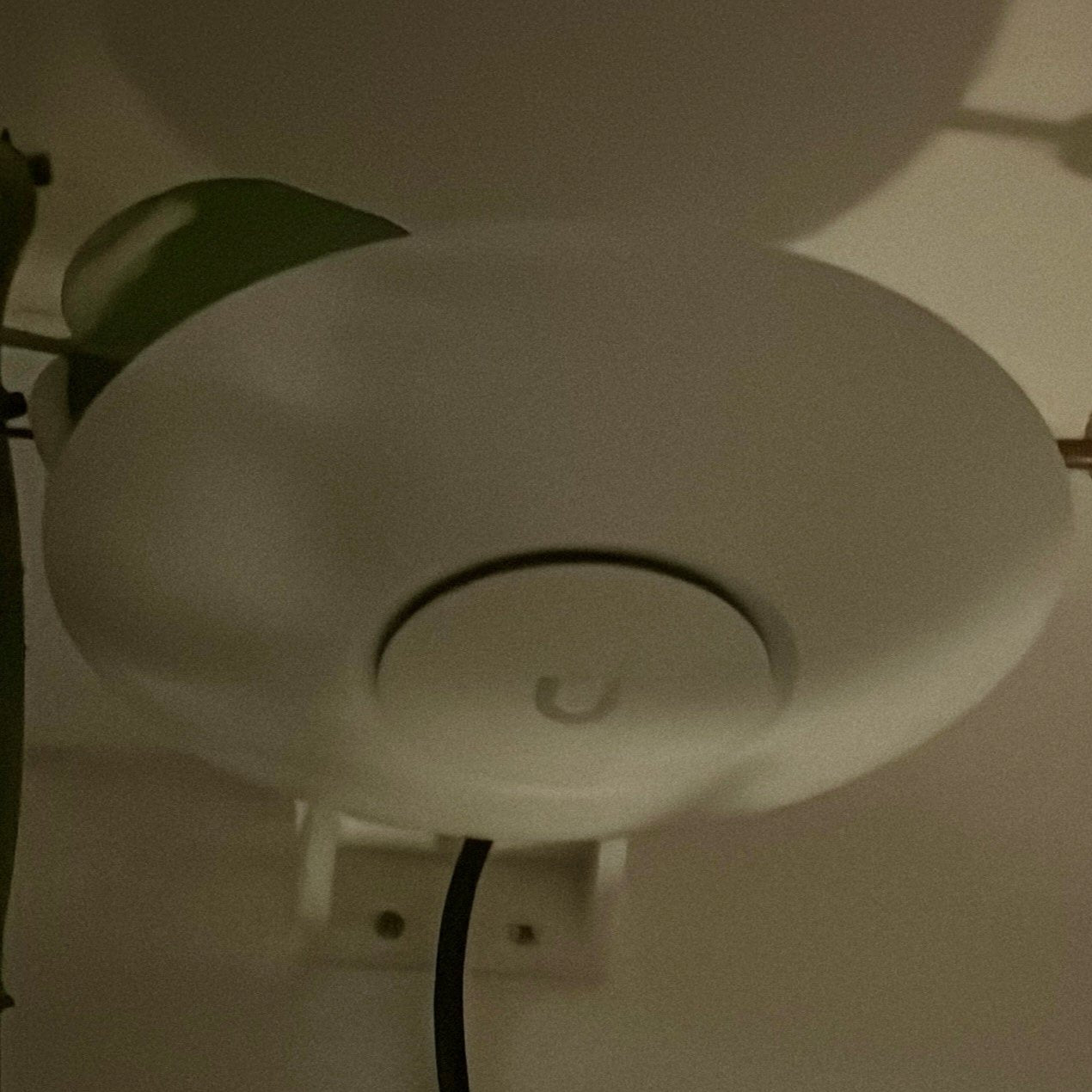 Ubiquiti Unifi U6+ wall mount