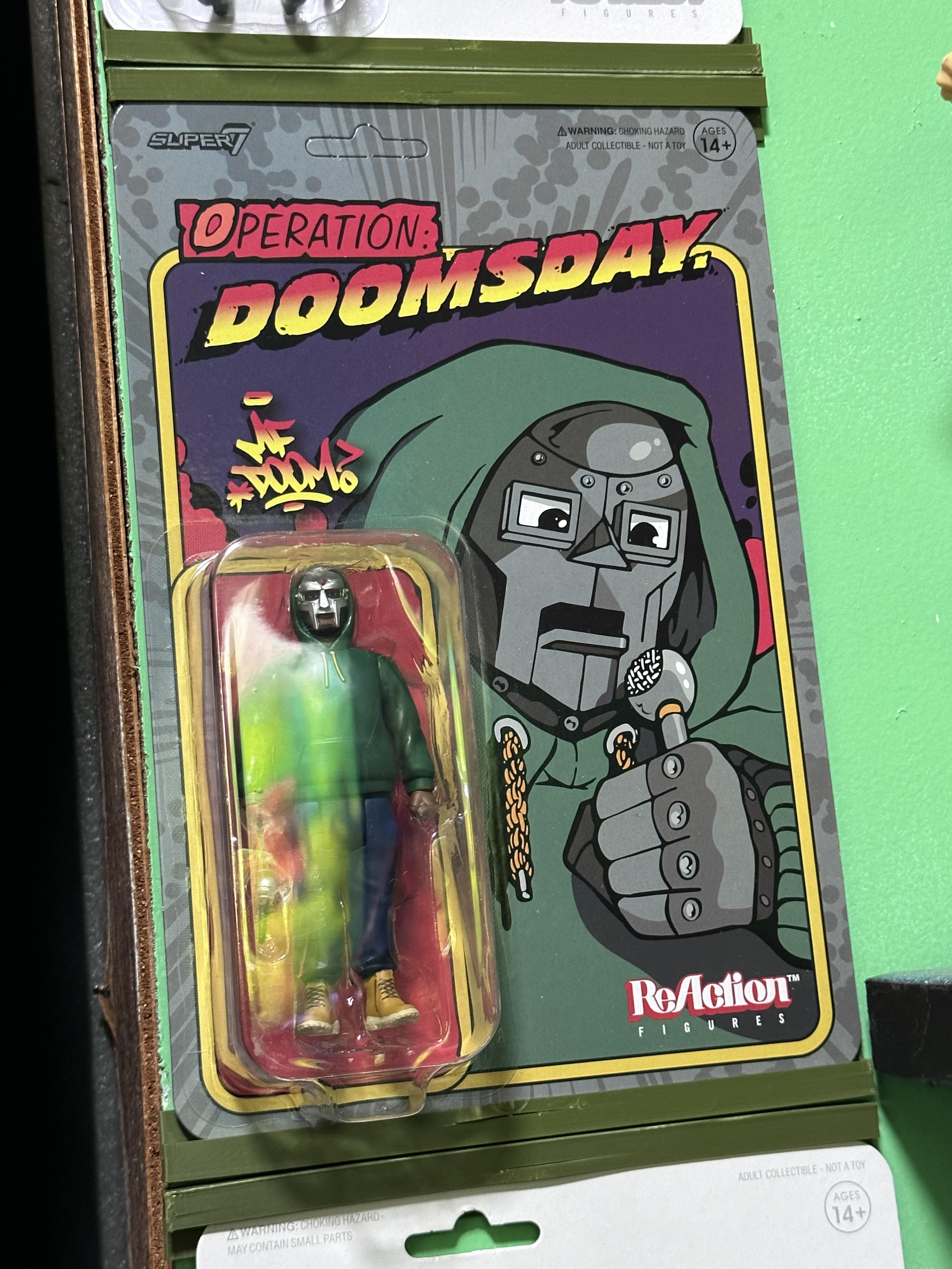 Super7 Card Wall Mount