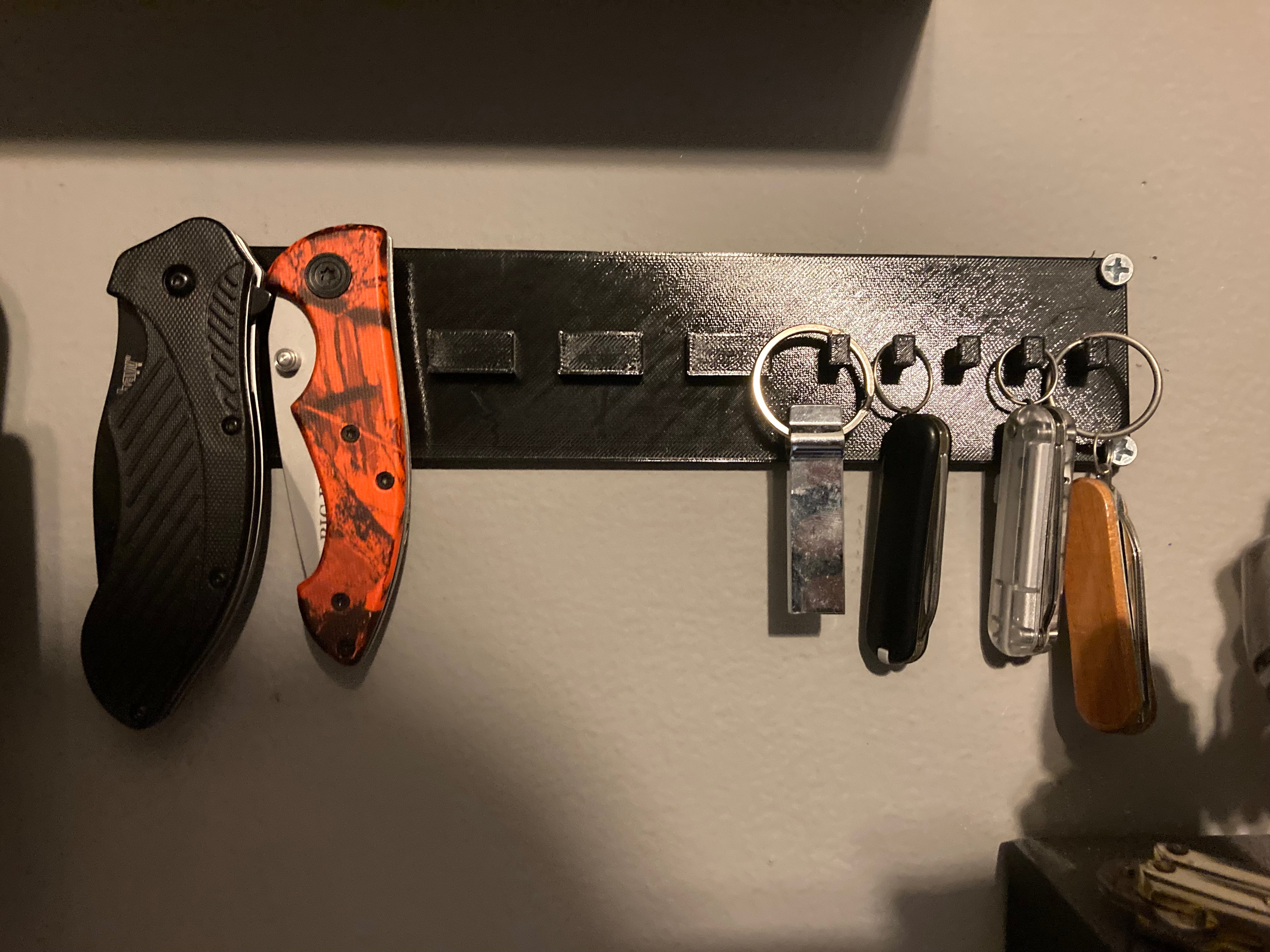 Wall-mounted Knife Holder for Organised Storage