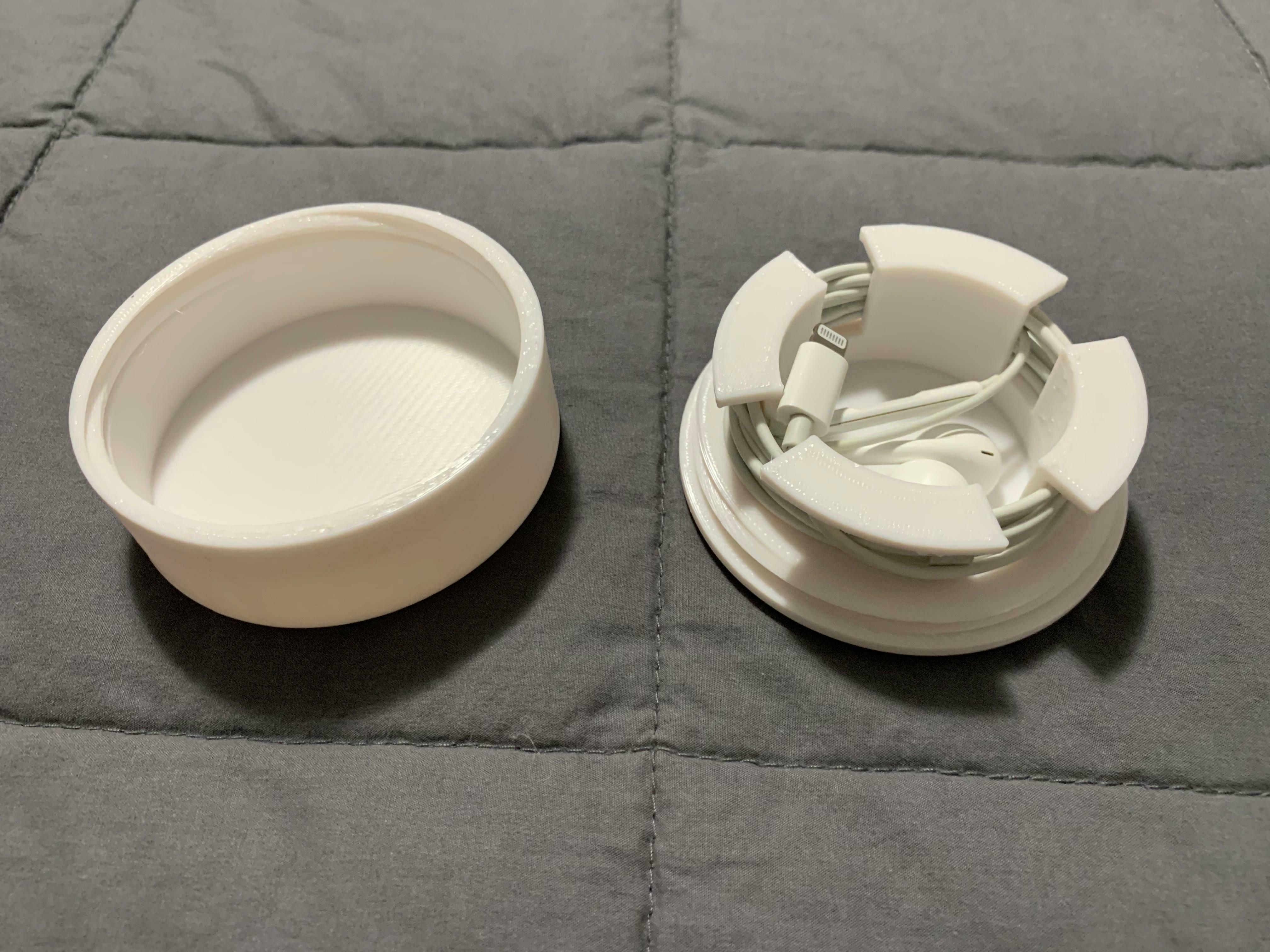 Compact Holder for Wired Earbuds