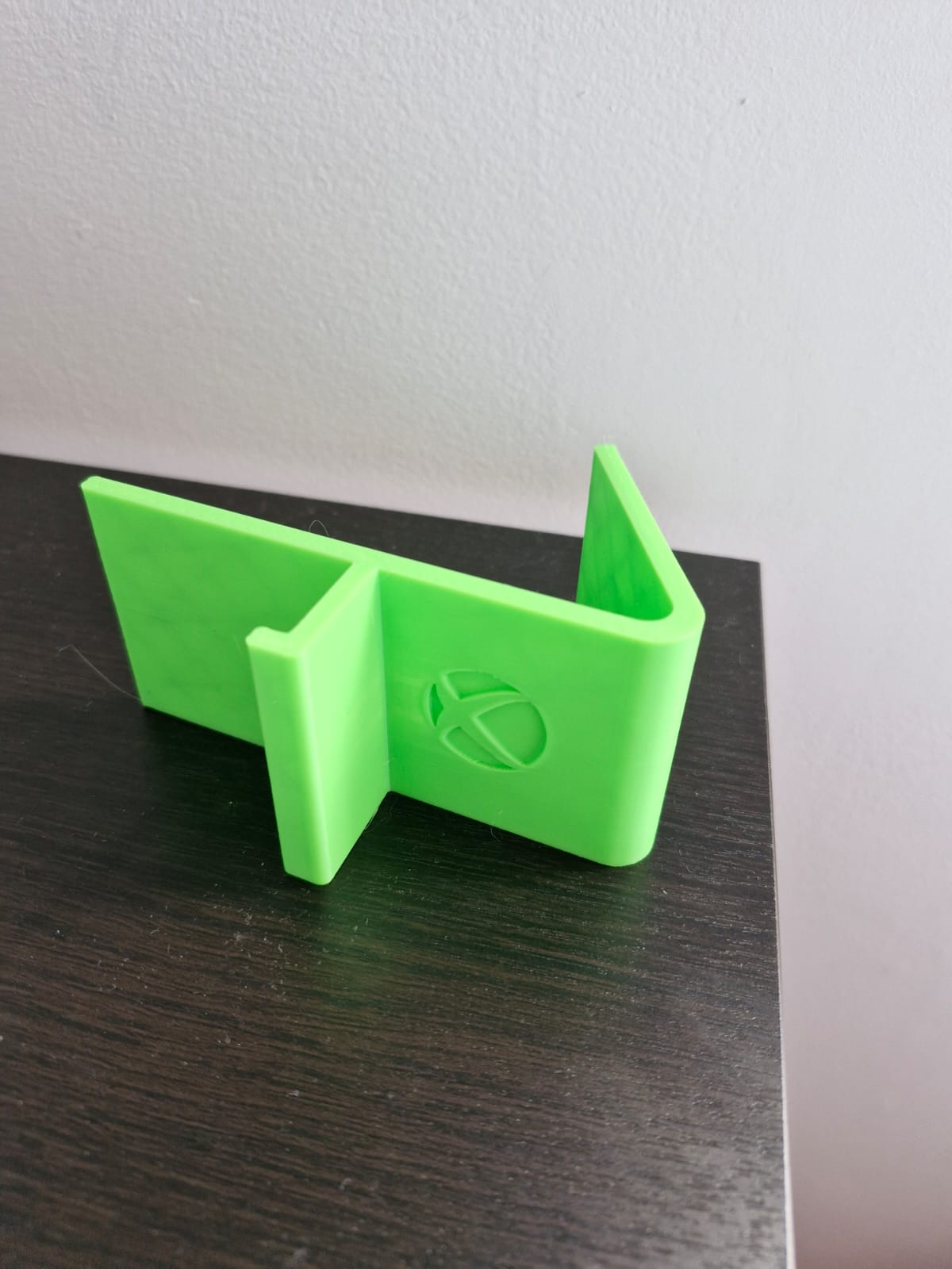 XBOX Controller Stand - Organise your controller