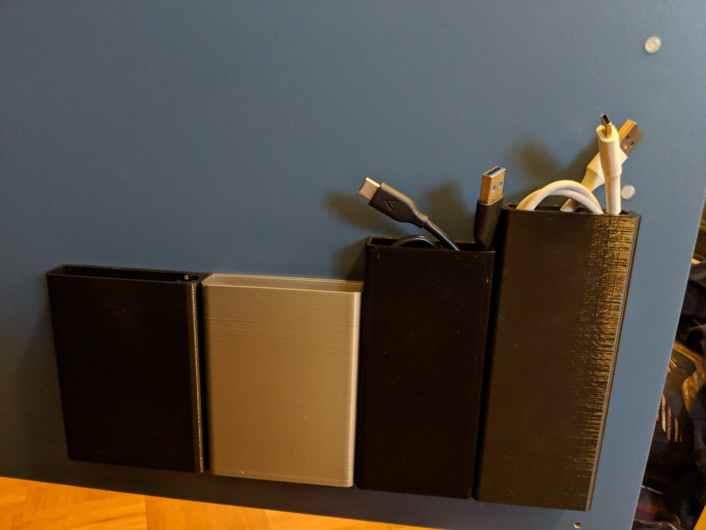 Cable storage for Ikea Besta with Command Strips - No supports required