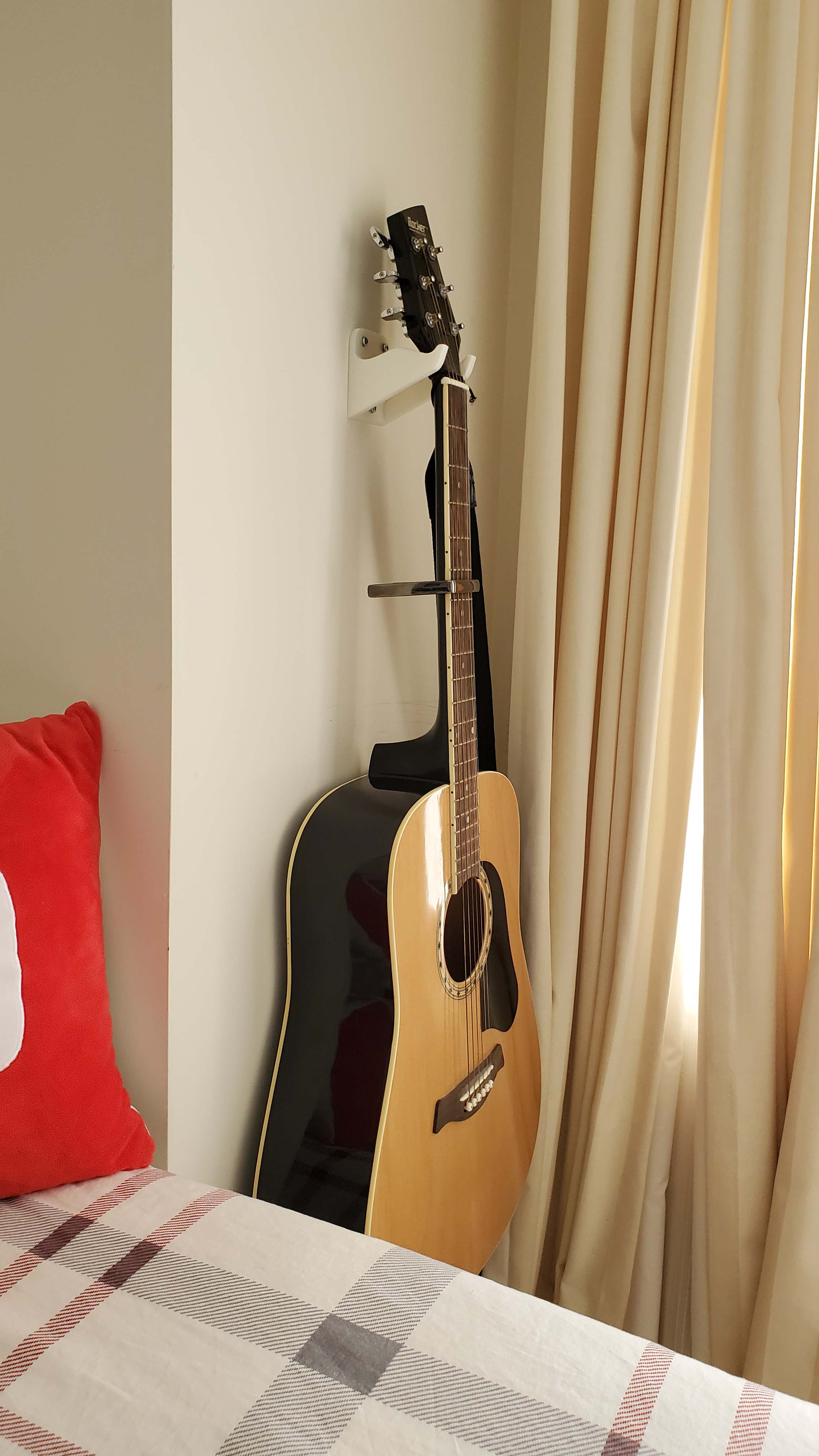 Stronger Guitar wall mount with original holes