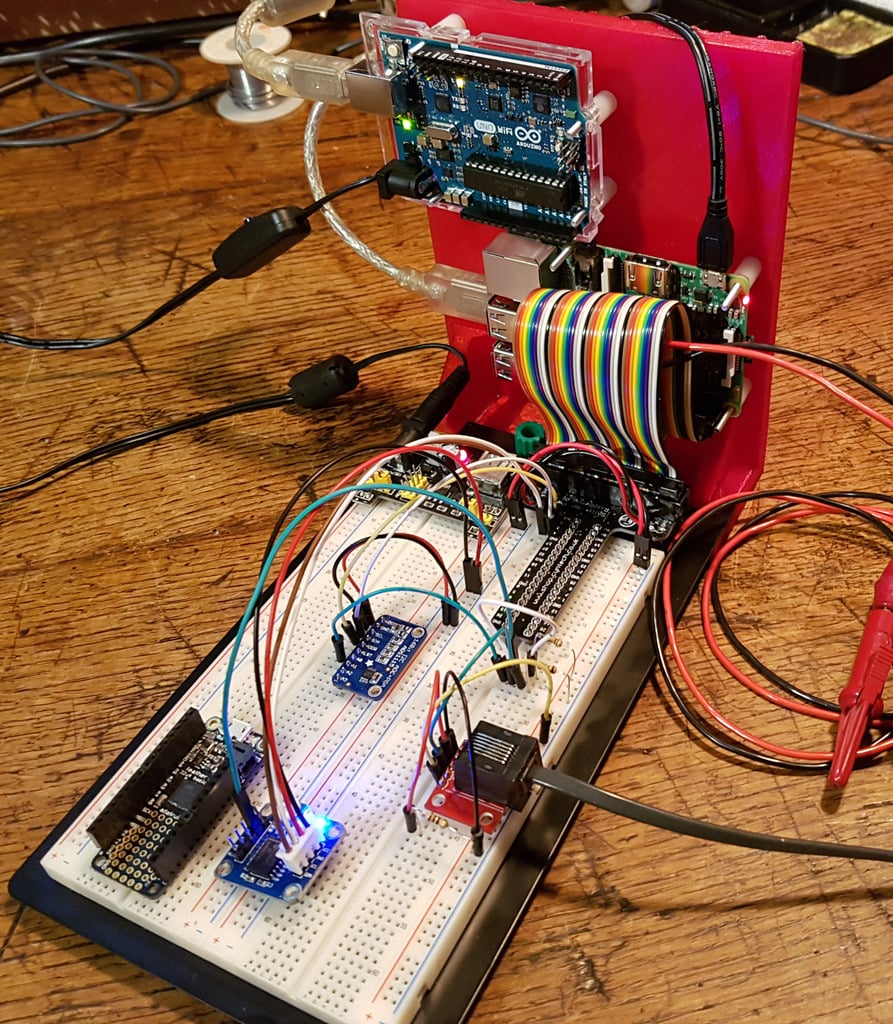 Raspberry &amp; Arduino bread tray stand