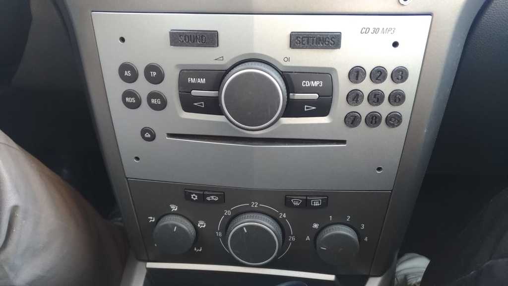 Replacement buttons for Opel CD30MP3 Car Radio