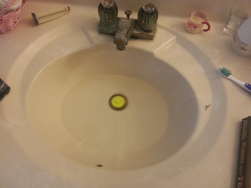 Parametric drain plug for bathroom sink
