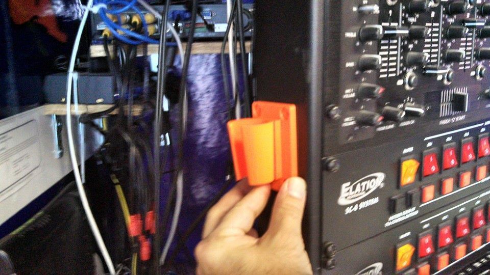 Microphone holder for rack mounting