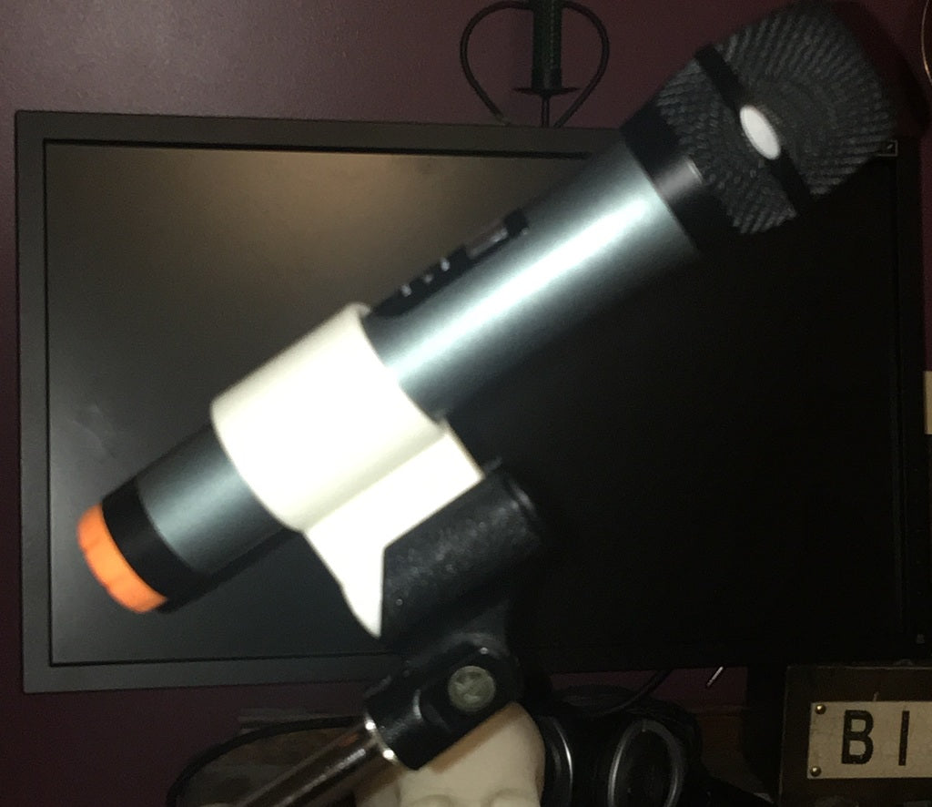 Adapter for microphone stand for larger wireless microphones