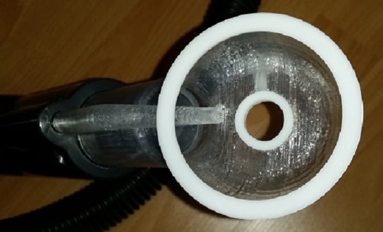 Nozzle for vacuum cleaner for drilling with water supply from Bissell
