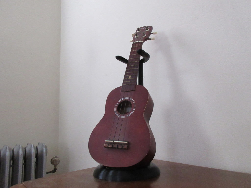Stagg Soprano Ukulele Stand and Stand