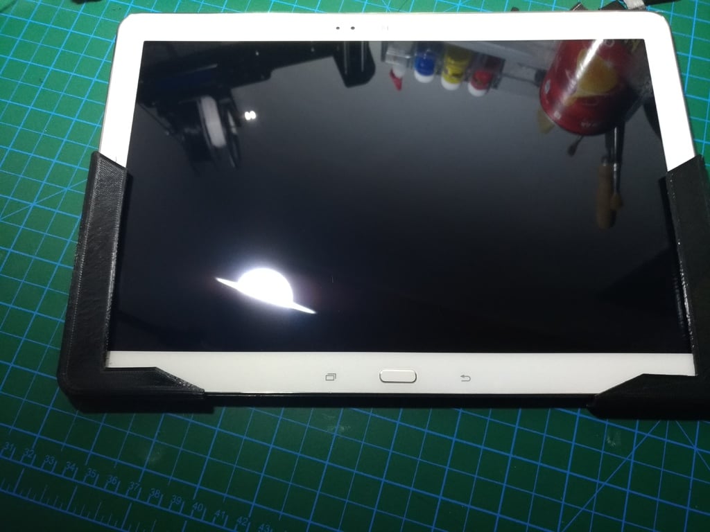 Wall mount for Galaxy Tab tablet