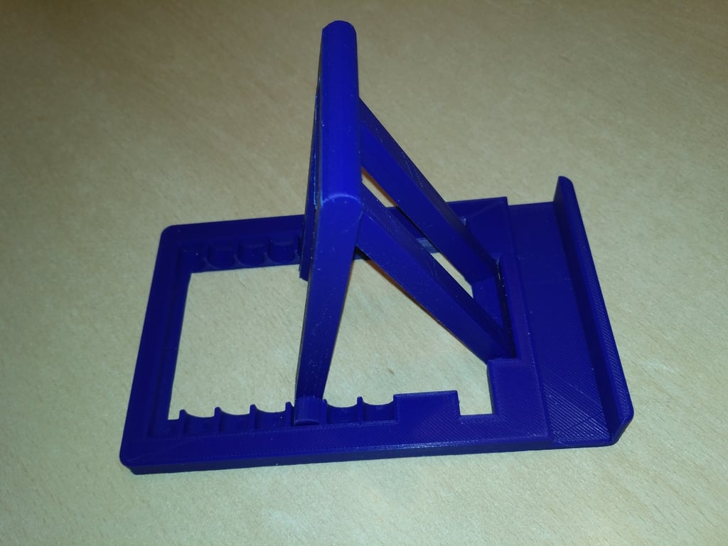 Reinforced universal tablet stand