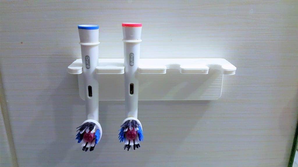 Oral B toothbrush holder for 4 toothbrushes