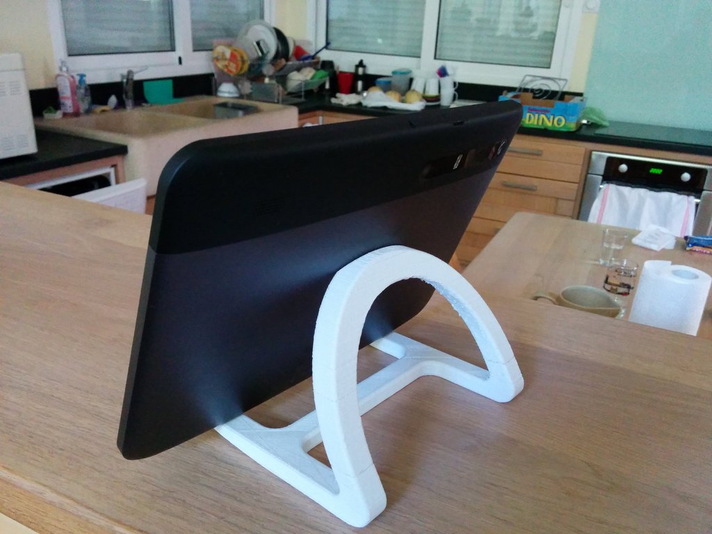 Tablet stand for 7&quot; and larger tablets