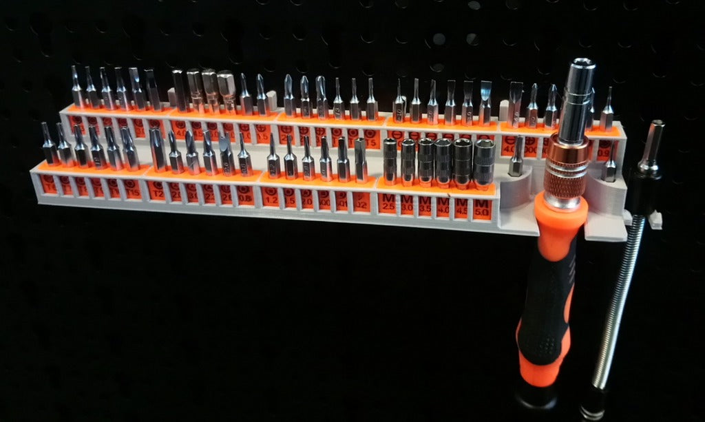 Screwdriver set wall mounting for Pegboard