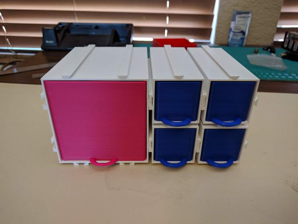 Another modular interlocking drawer set