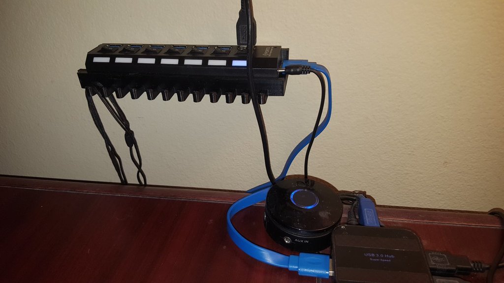 7 Port USB Hub Holder with Wire Guide