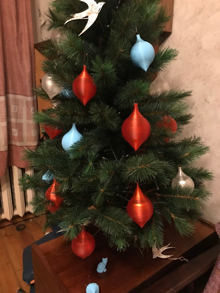Christmas decoration bauble vase for hanging on the tree