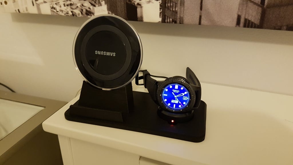 Phone and Watch Holder for Samsung Galaxy and Gear S3 Charger